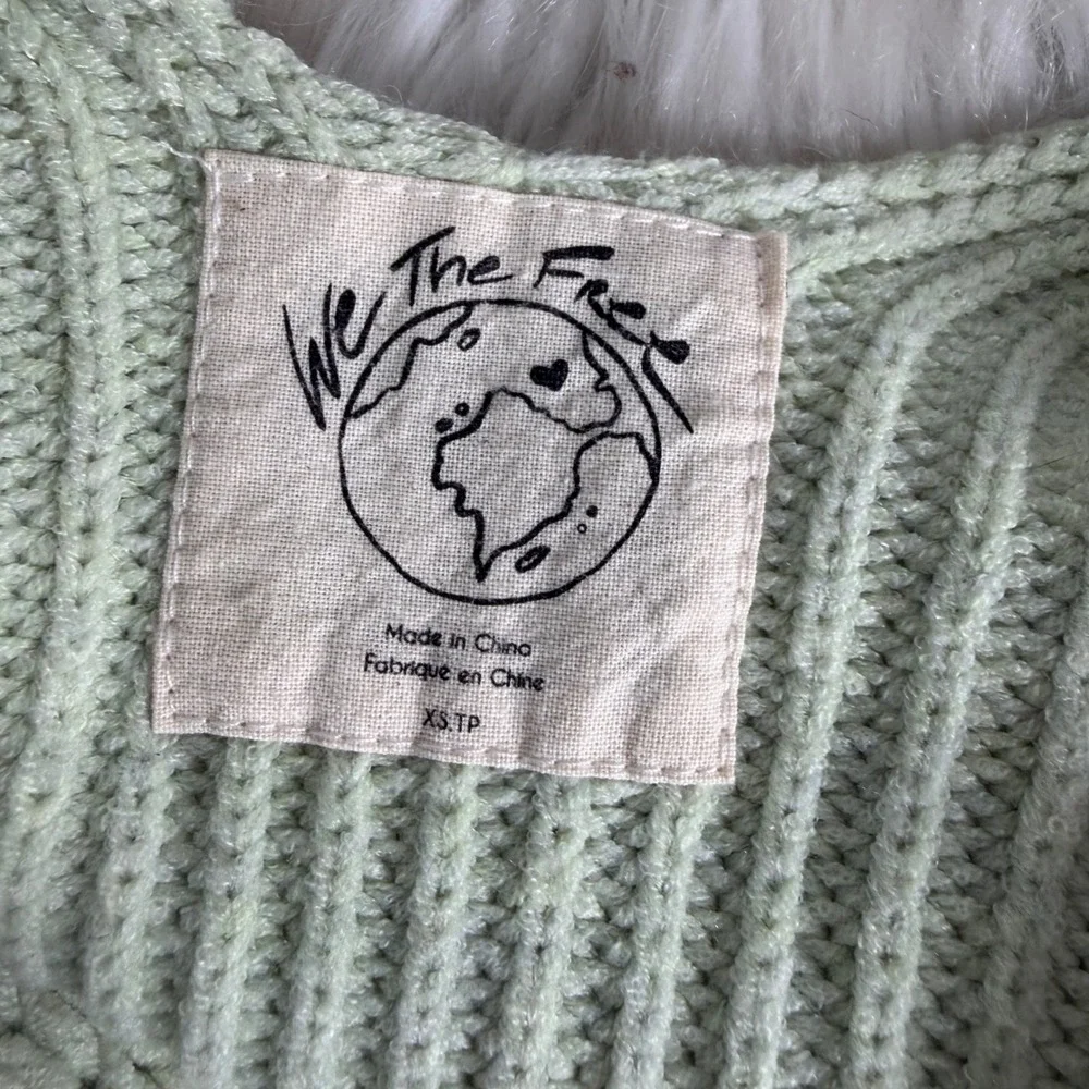 We‎ The Free Sea Bright Pale Green Chunky Knit V-Neck Cropped Sweater XS